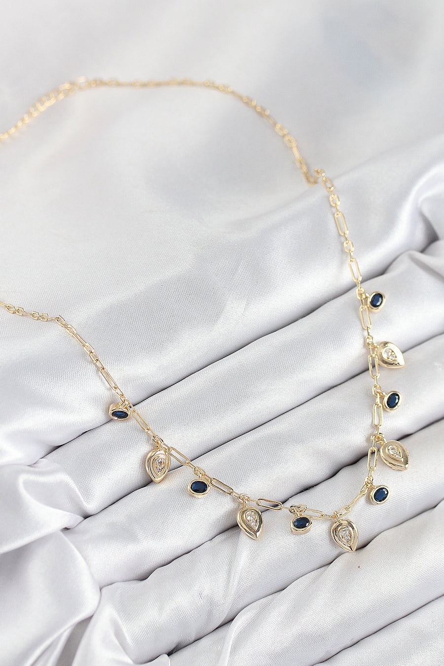 Pirinç Zirkon Taşlı Sallantılı Damla Model Gold Renk Kadın Kolye