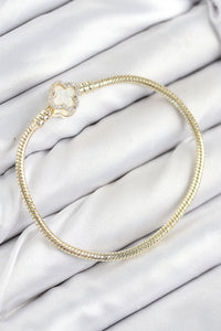 Pirinç Charm Zirkon Taşlı Yonca Model Gold Renk Kadın Bileklik