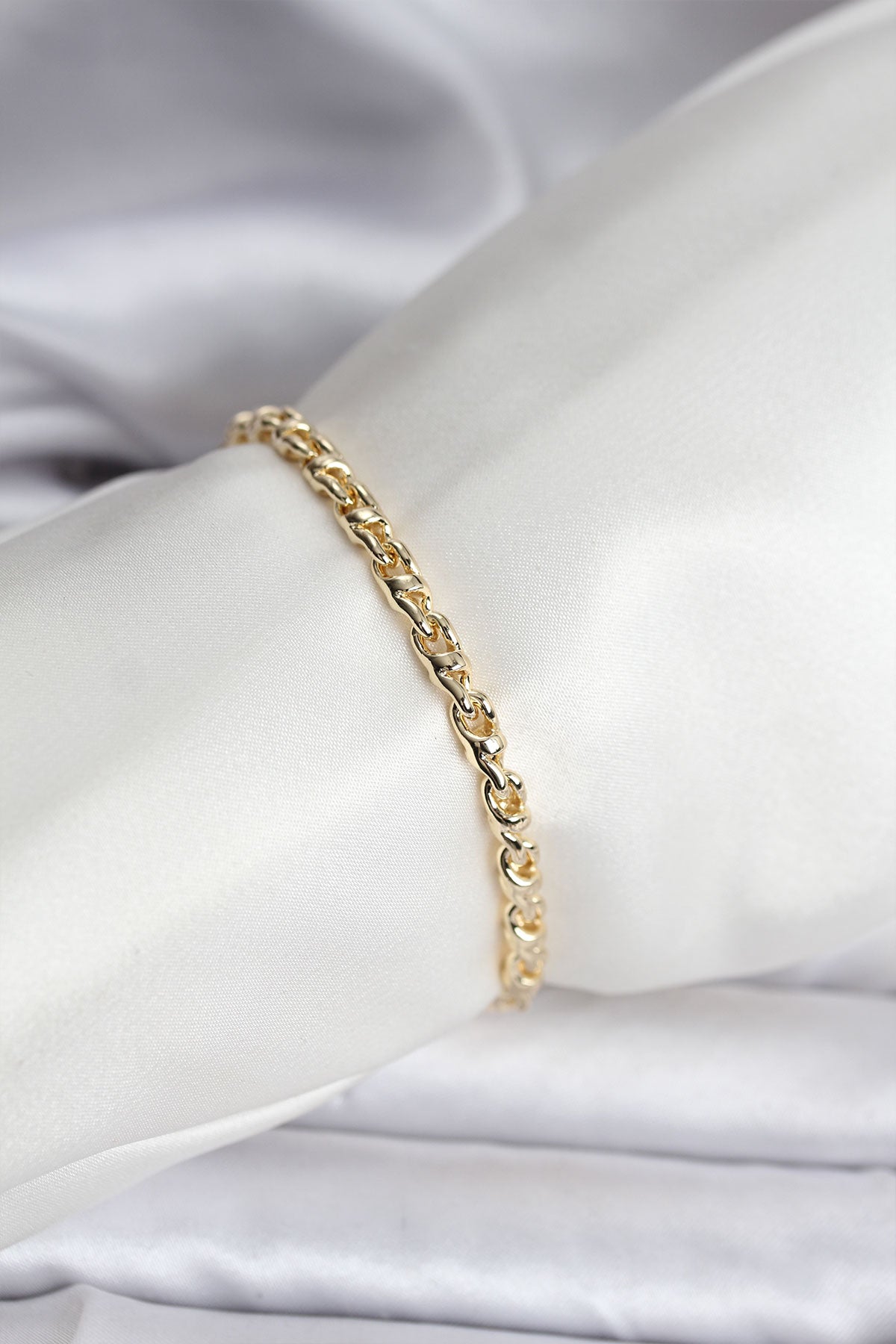 14K Gold Renk Kaplama Zincir Model Kadın CM Bileklik