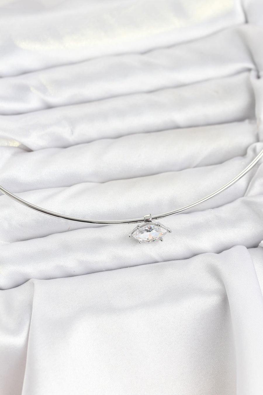 Pirinç Gümüş Renk Choker Model Zirkon Taşlı Kadın Kolye