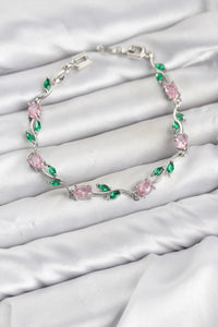 Pirinç Gümüş Renk Pembe Zirkon Taşlı Çiçek Model Kadın Bileklik
